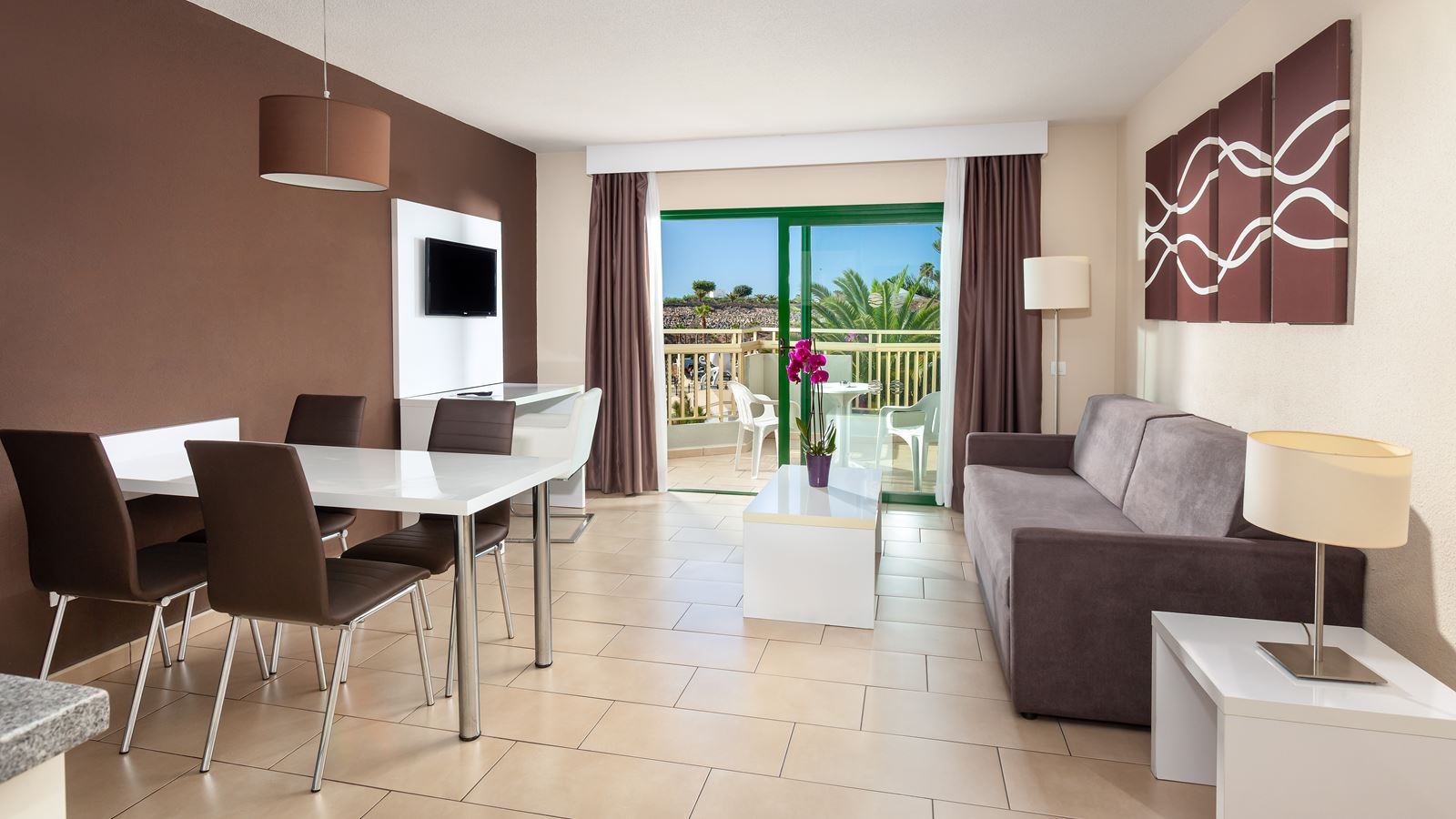 rooms-premium-1-bedroom-apartment-with-balcony-or-terrace