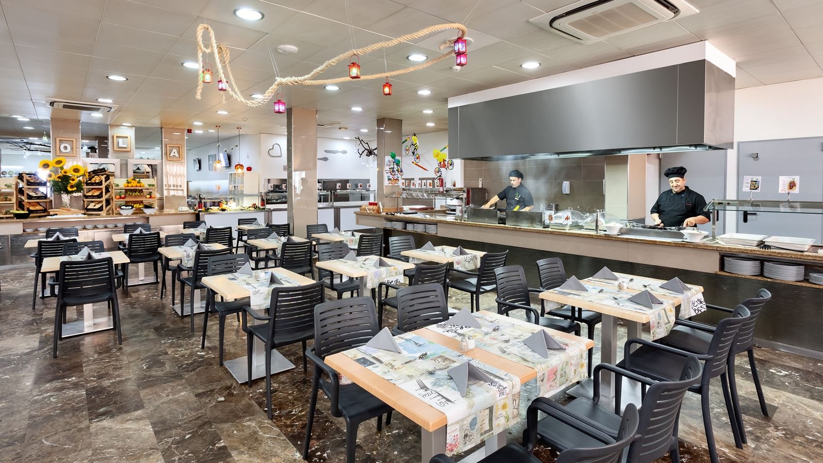 restaurants-restaurant