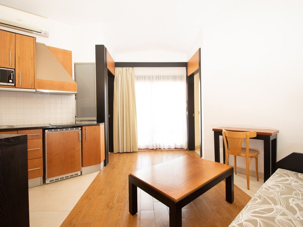 rooms-bungalow-with-terrace