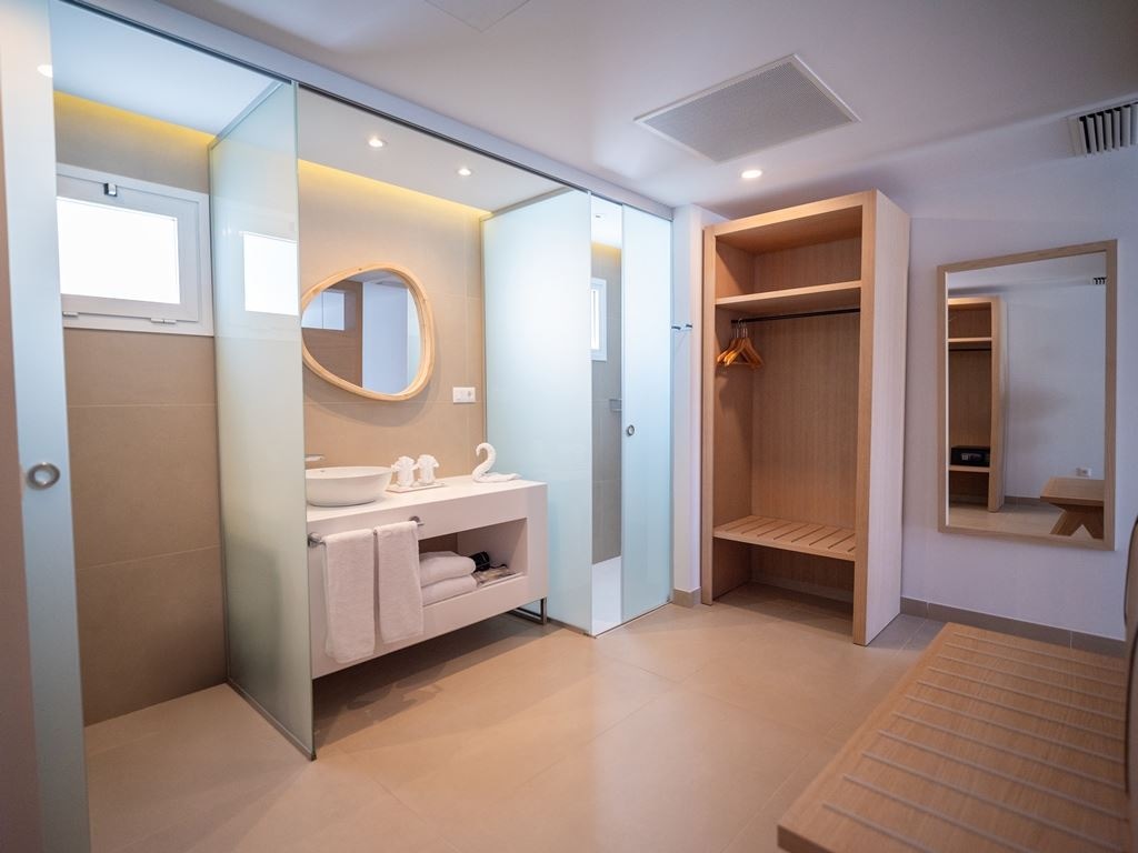 rooms-junior-suite-adults-only-with-terrace