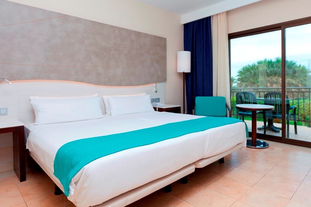 rooms-df--family-room