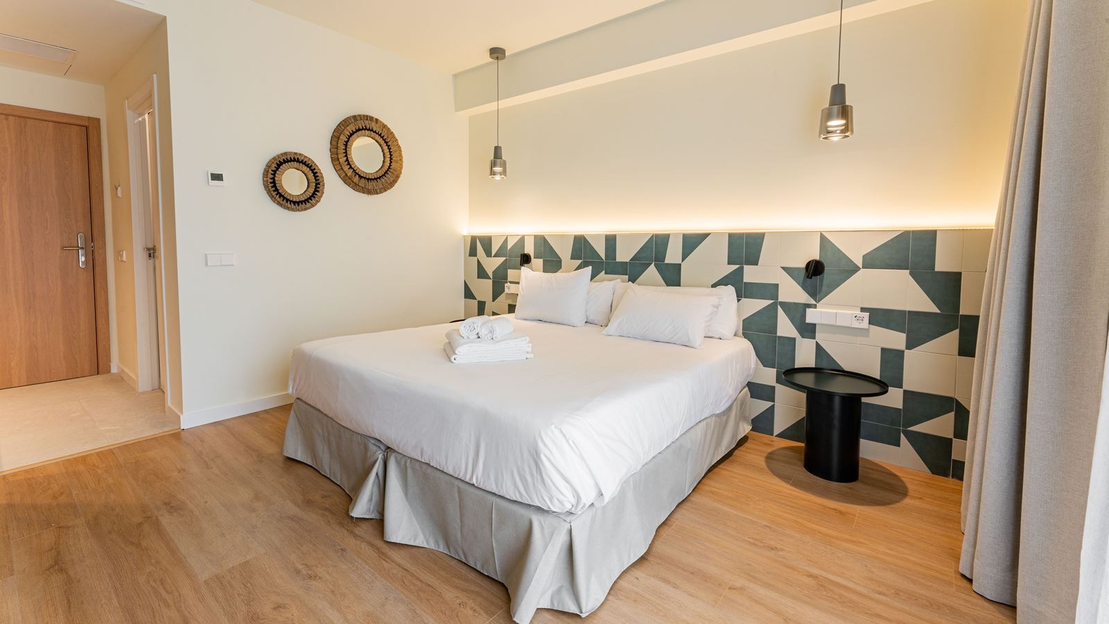 rooms-double-standard