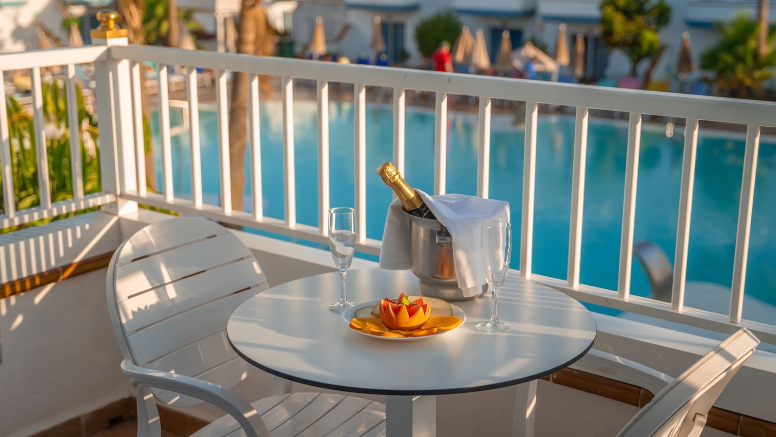 rooms-apartment-1-bedroom-pool-view-balcony-or-terrace