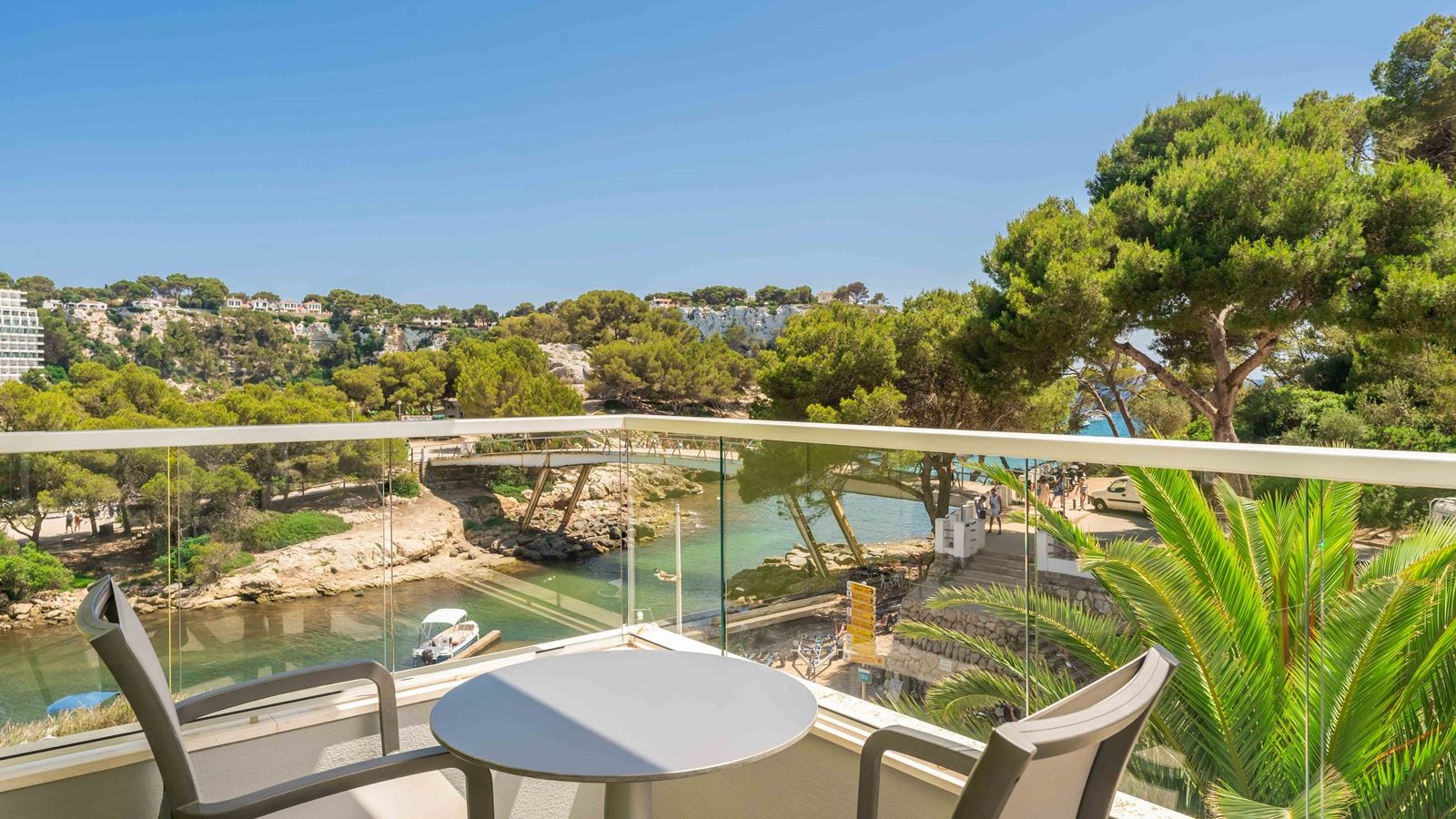 rooms-twin-premium-side-sea-view