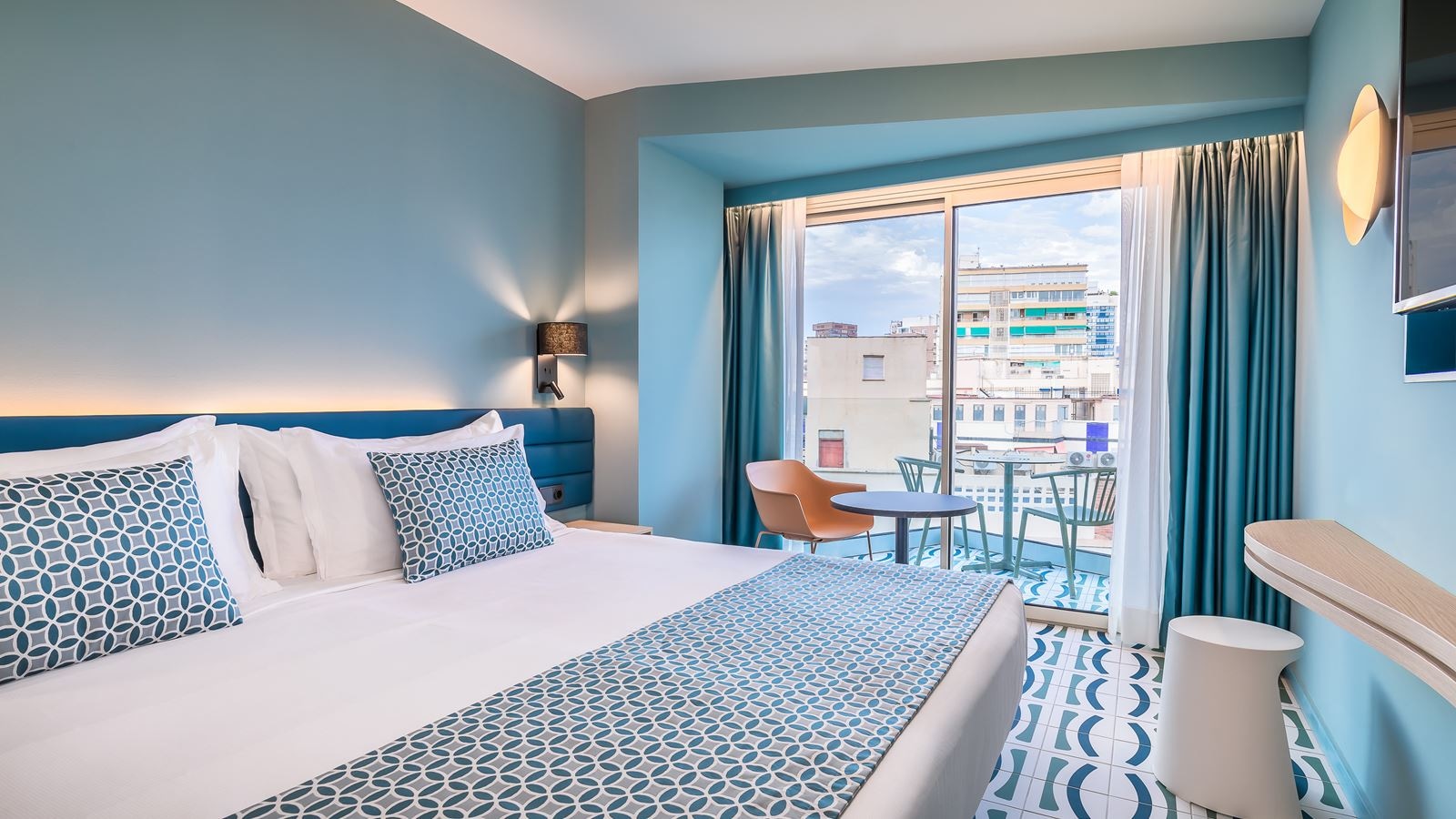 rooms-superior-side-sea-view