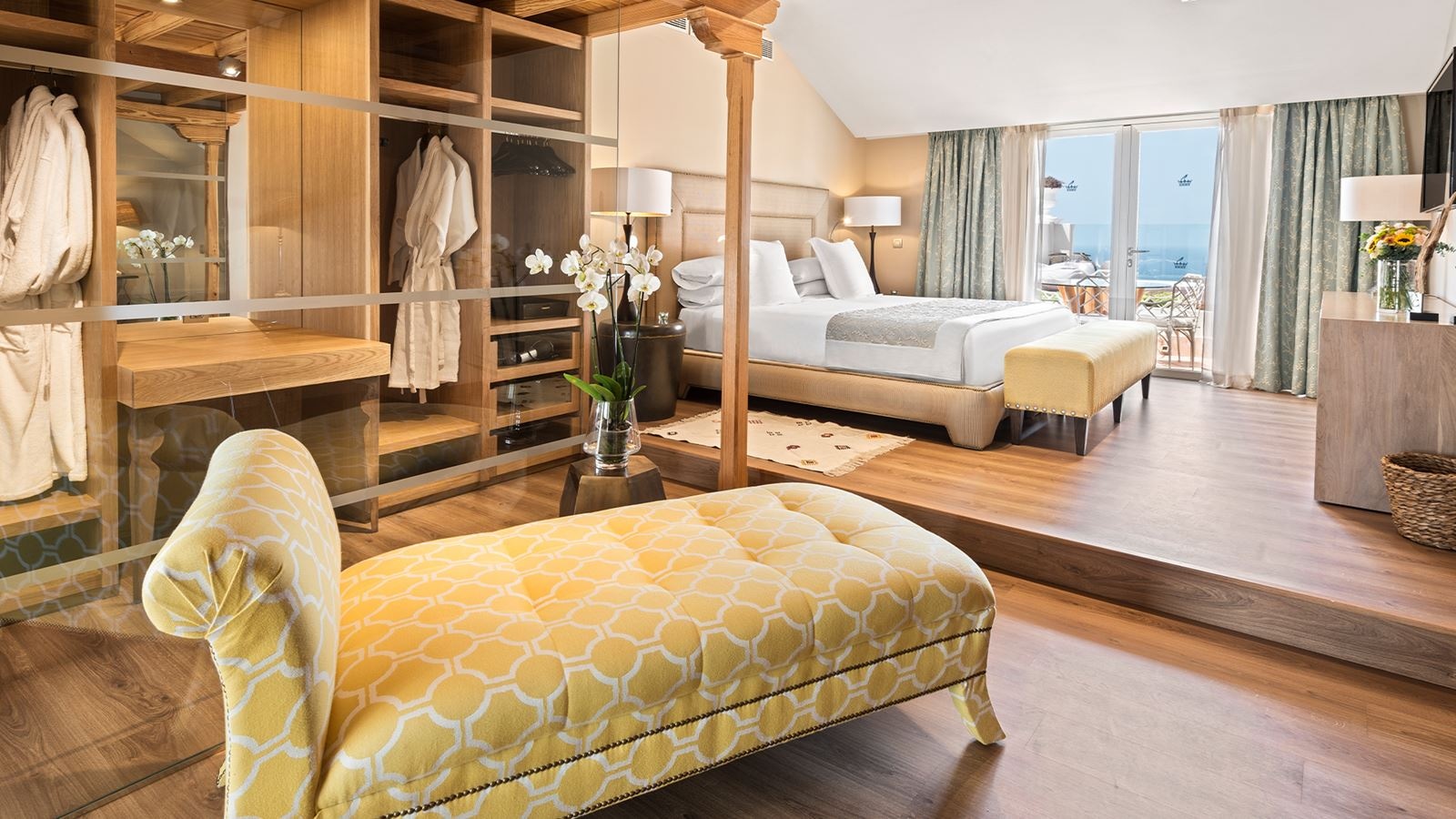 rooms-suite-garden-view-with-balcony-or-terrace