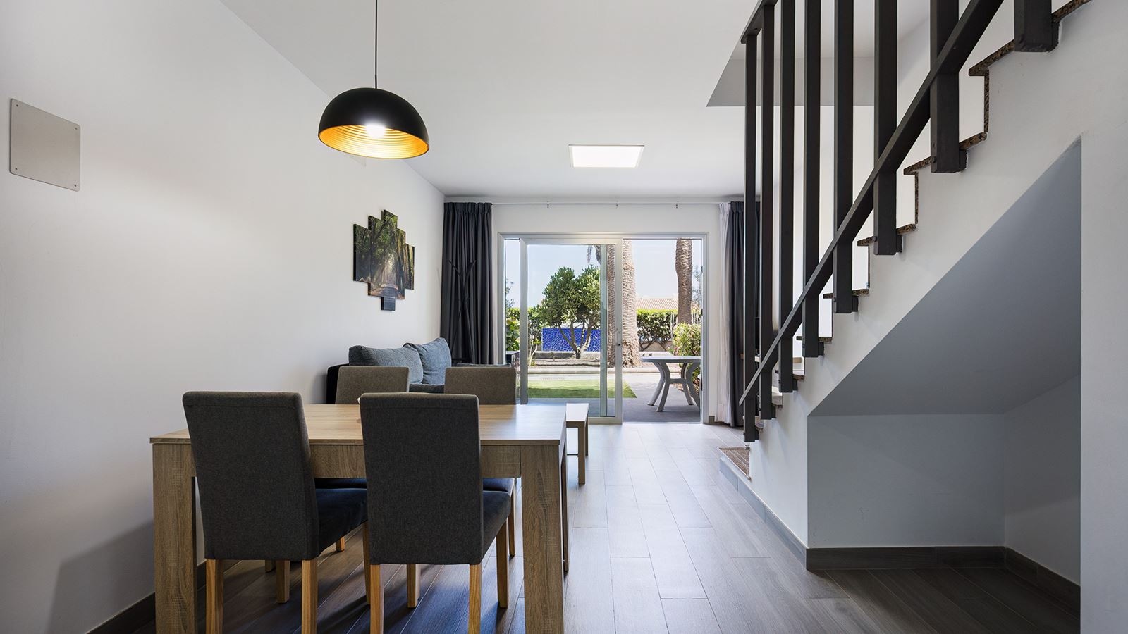 rooms-two-bedroom-apartment-with-balcony-and-terrace