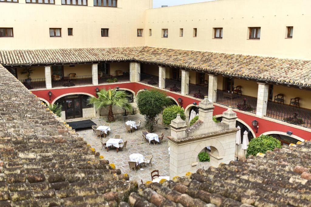 general-main-building