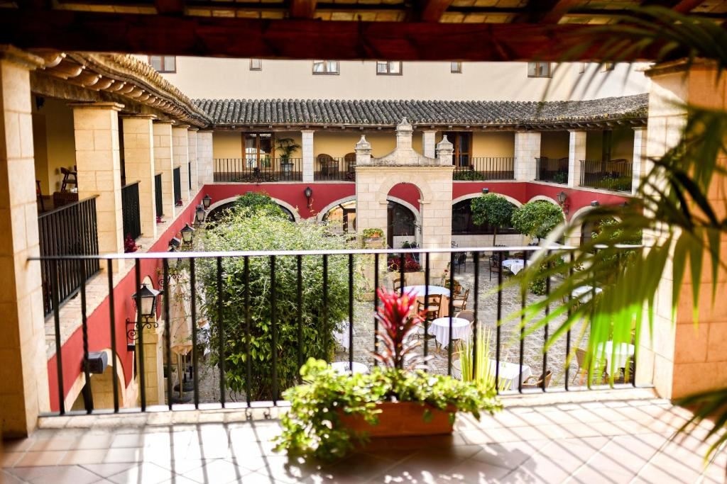 general-main-building