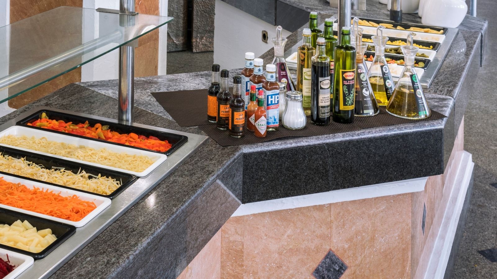 restaurants-restaurant-buffet