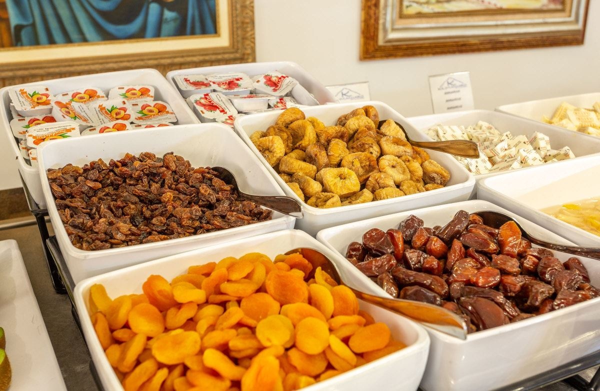 restaurants-breakfast-buffet