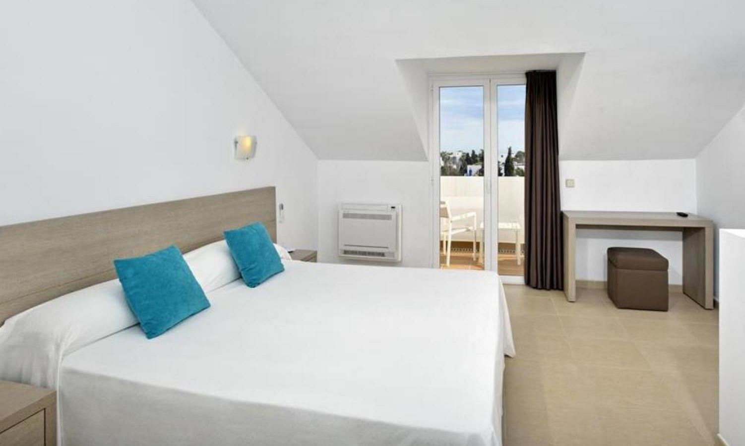 rooms-1-bedroom-standard-apartment