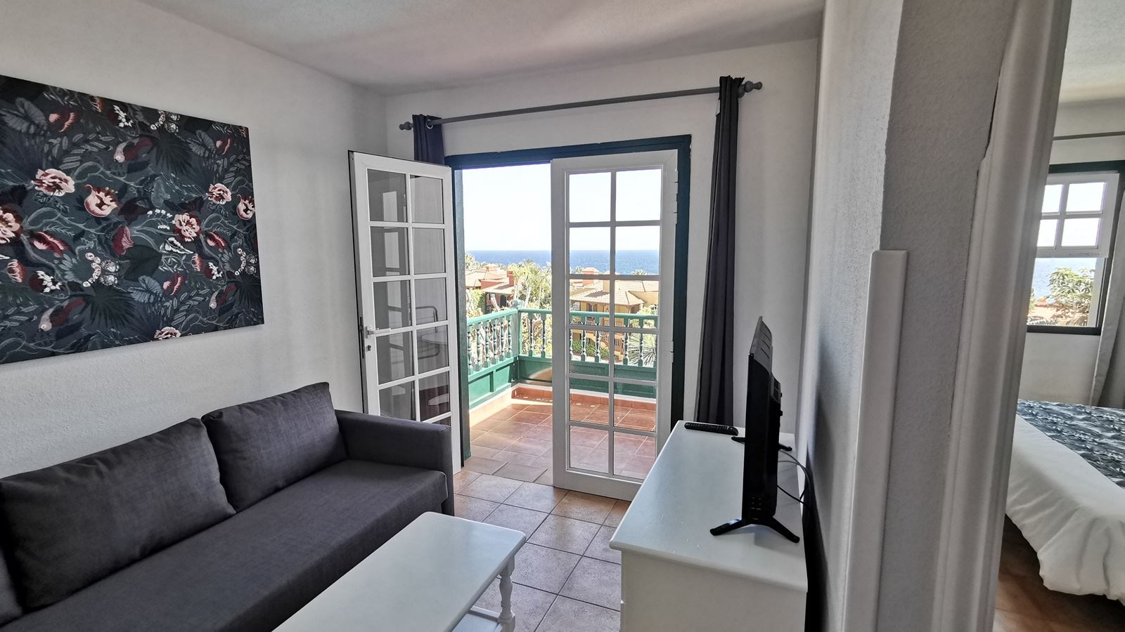 rooms-1-bedroom-standard-apartment-seav-view-balcony-or-terrace