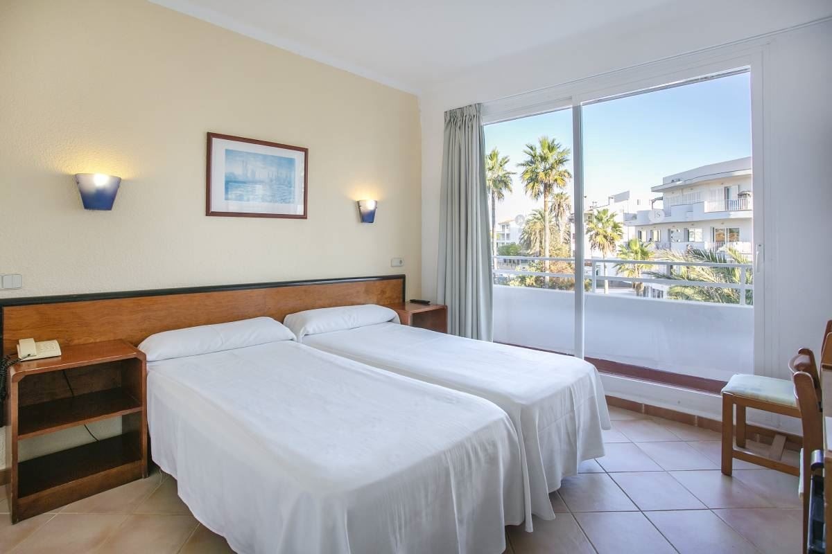 rooms-zs-twin-low-cost-2