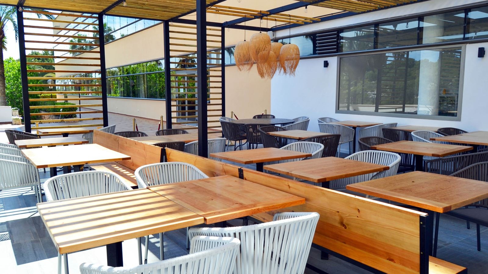 restaurants-restaurants