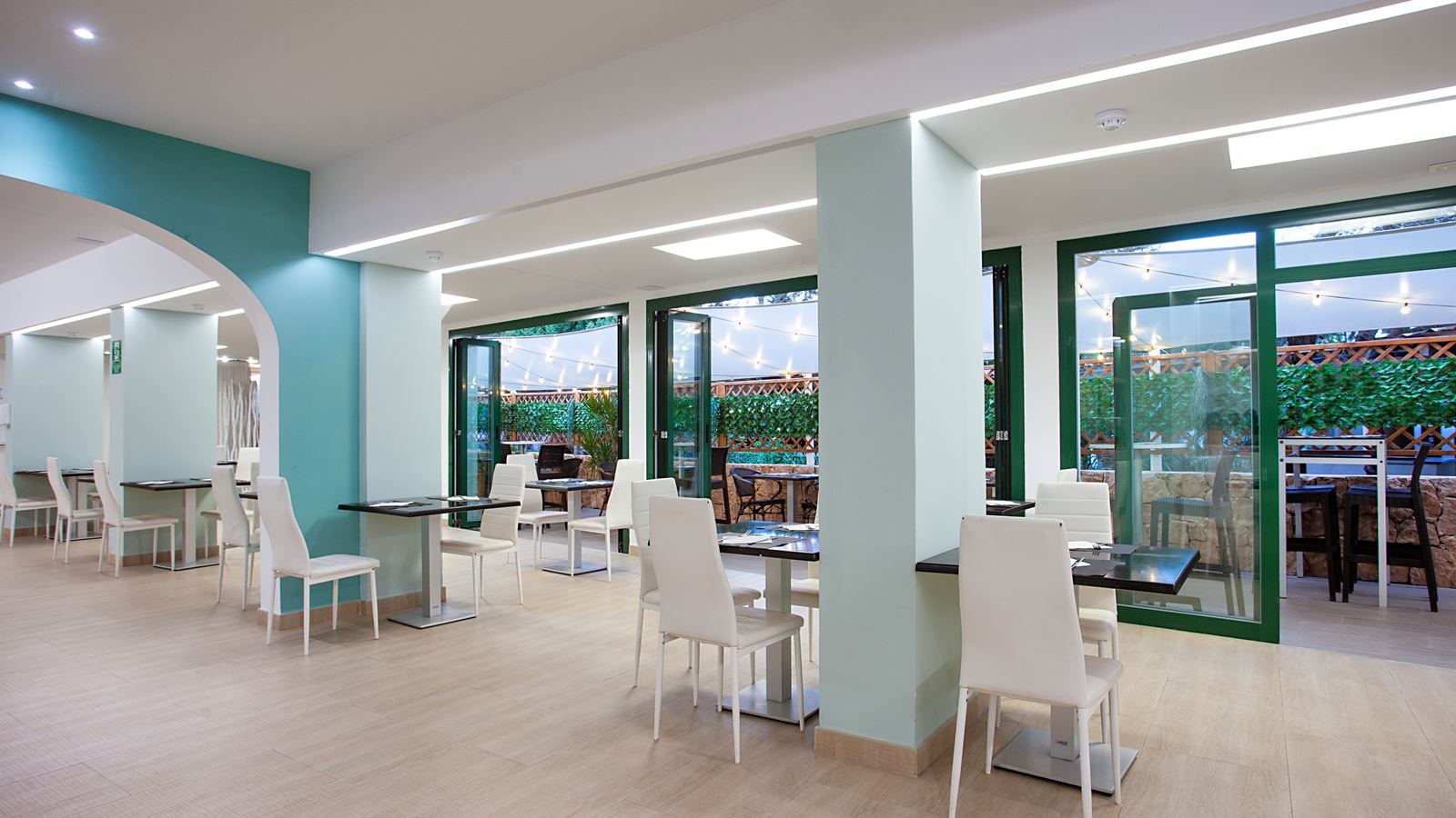 restaurants-buffet-restaurant