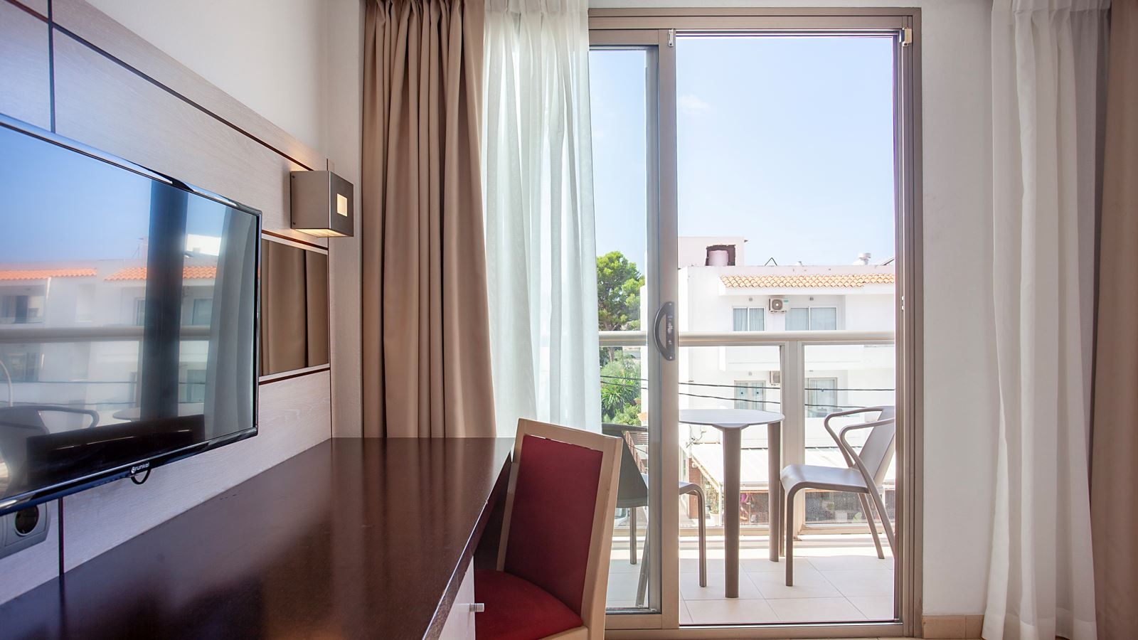 rooms-superior-twin-room