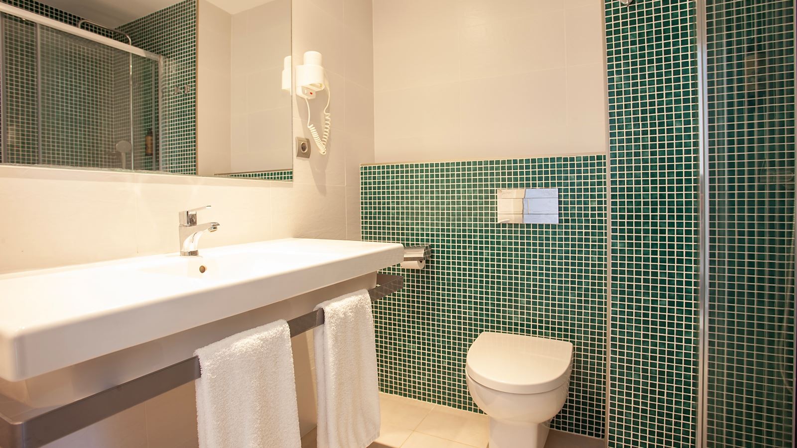 rooms-superior-twin-room