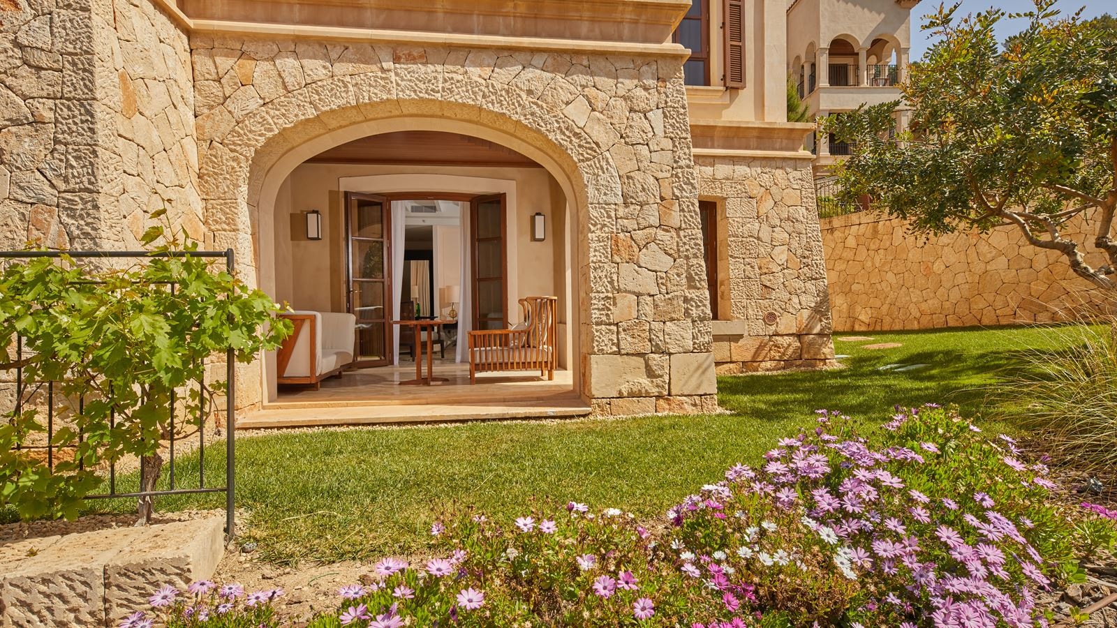 rooms-junior-suite-garden