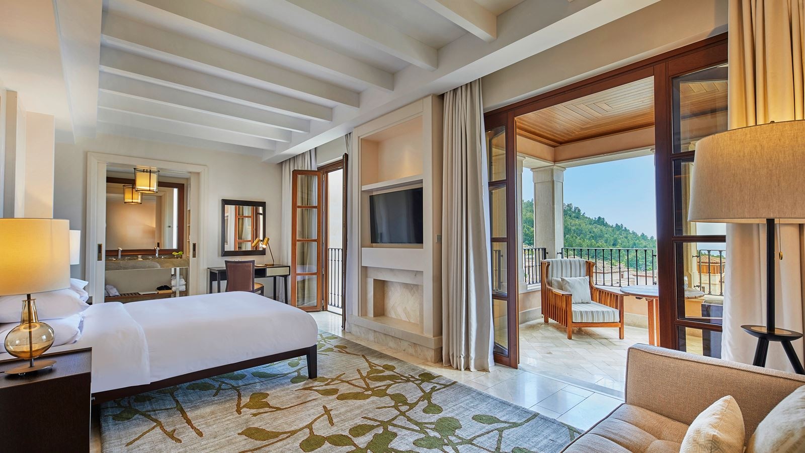 rooms-junior-suite-vallet-view