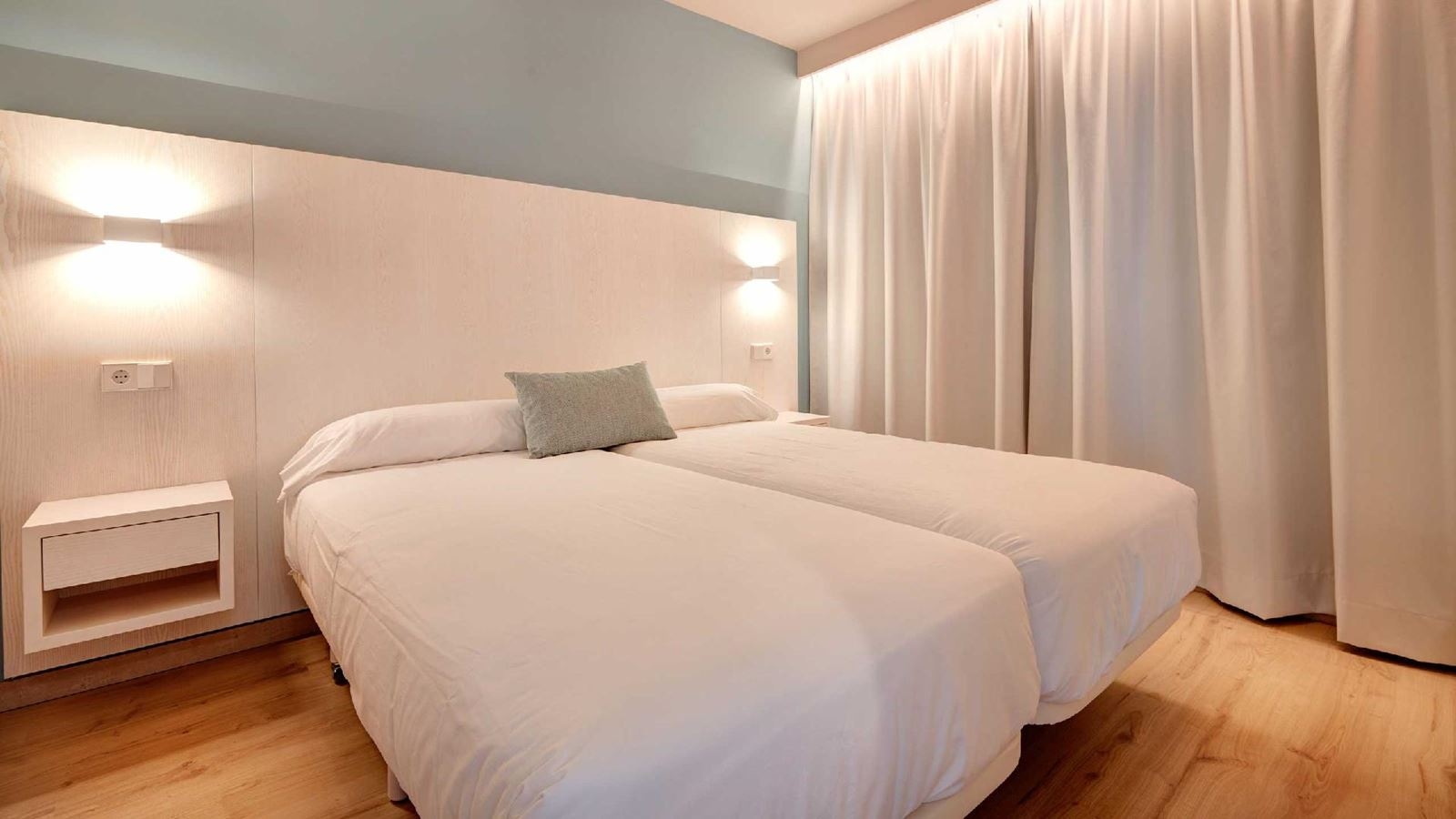 rooms-apartment-sea-view