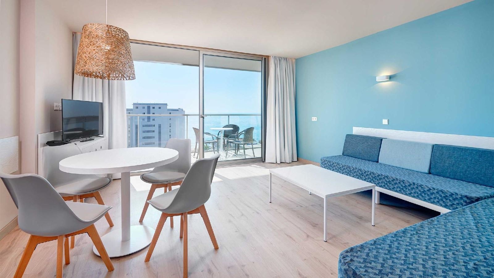 rooms-apartment-sea-view