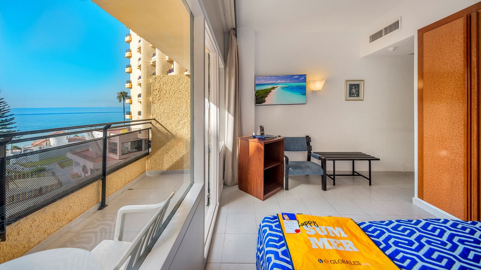 rooms-quadruple-room