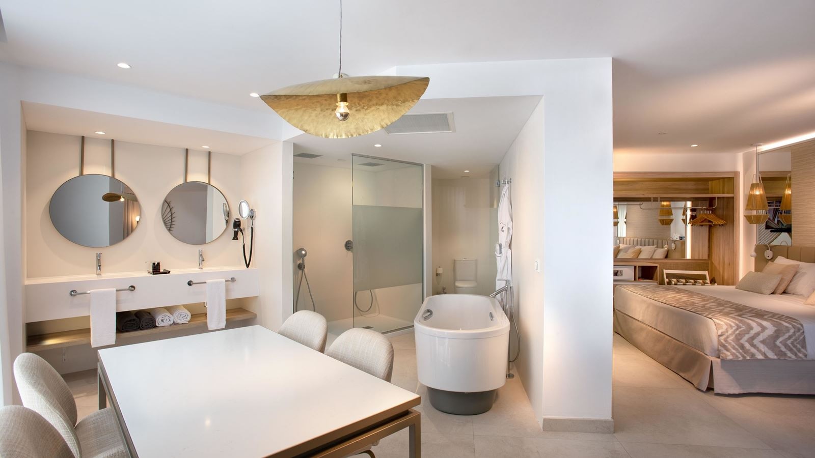 rooms-suite-balconyterrace