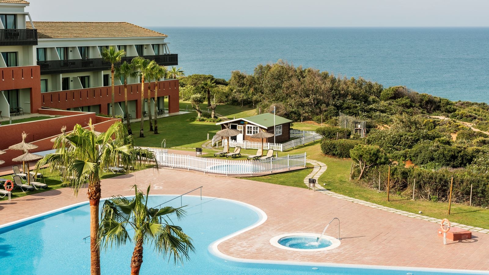 pools-outdoor-childrens-pool