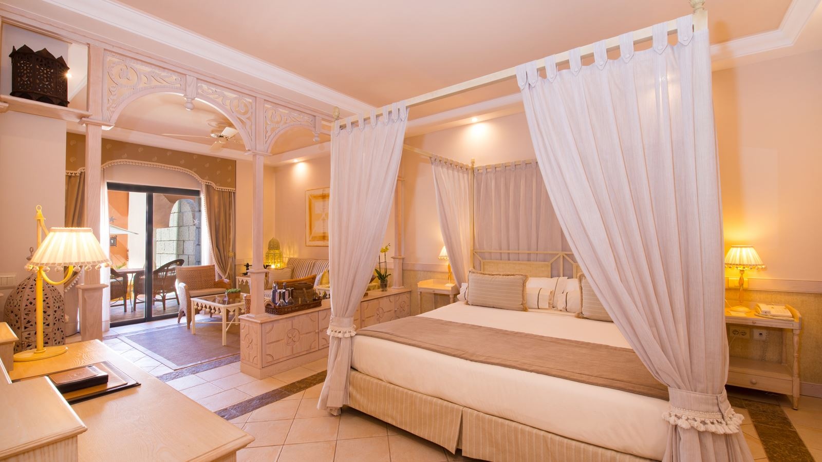 rooms-junior-suite-balcony-or-terrace