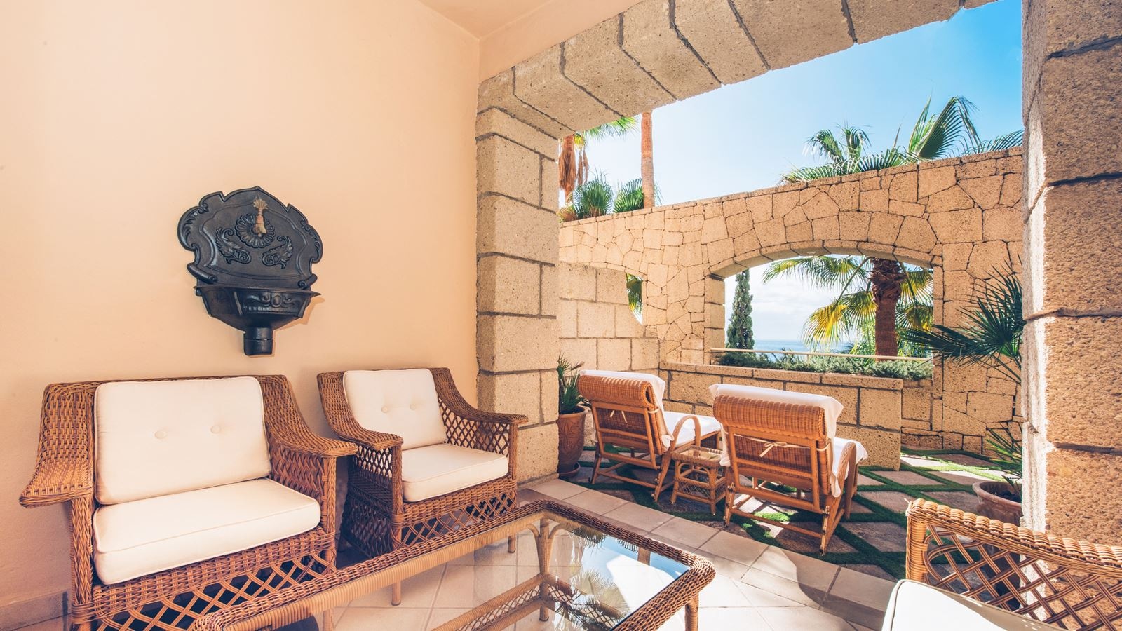 rooms-junior-suite-star-prestige-sea-view