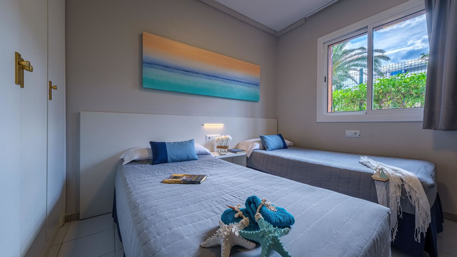 rooms-apartment-24-pax