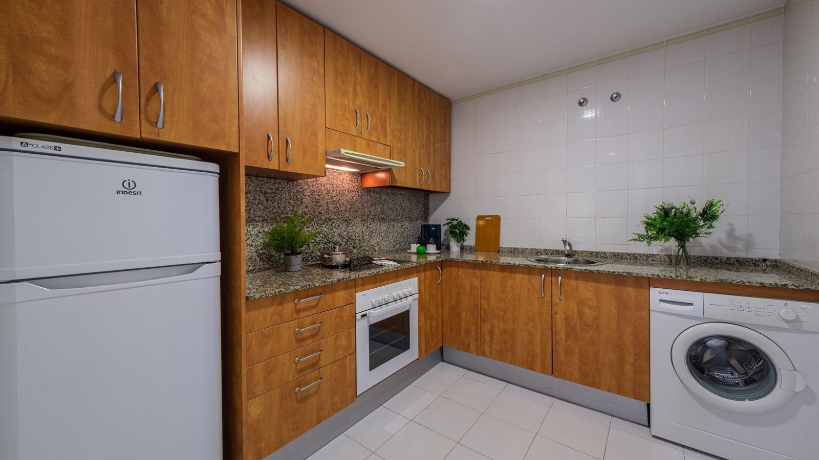 rooms-apartment-24-pax