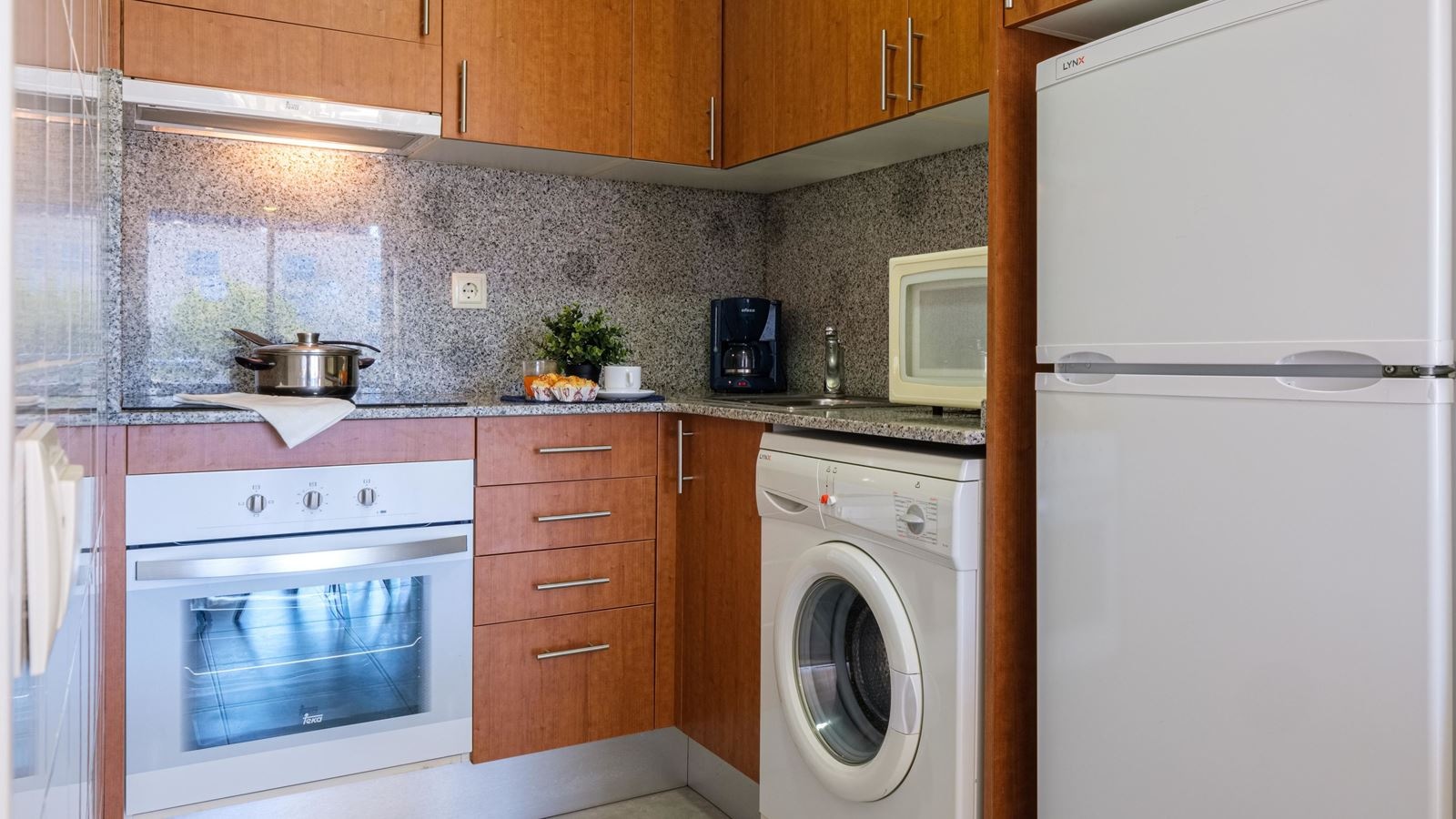 rooms-apartment-46-pax