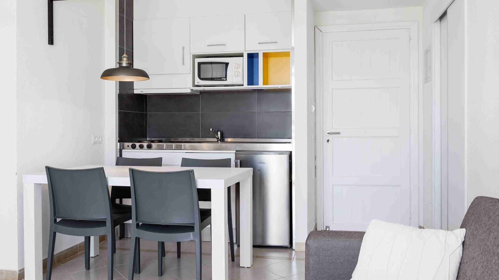 rooms-one-bedroom-apartment