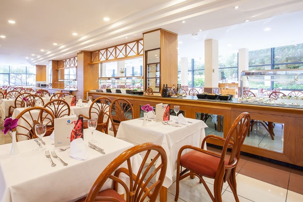 restaurants-restaurants