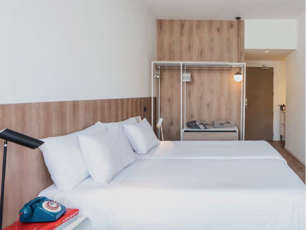 rooms-double-for-single-use