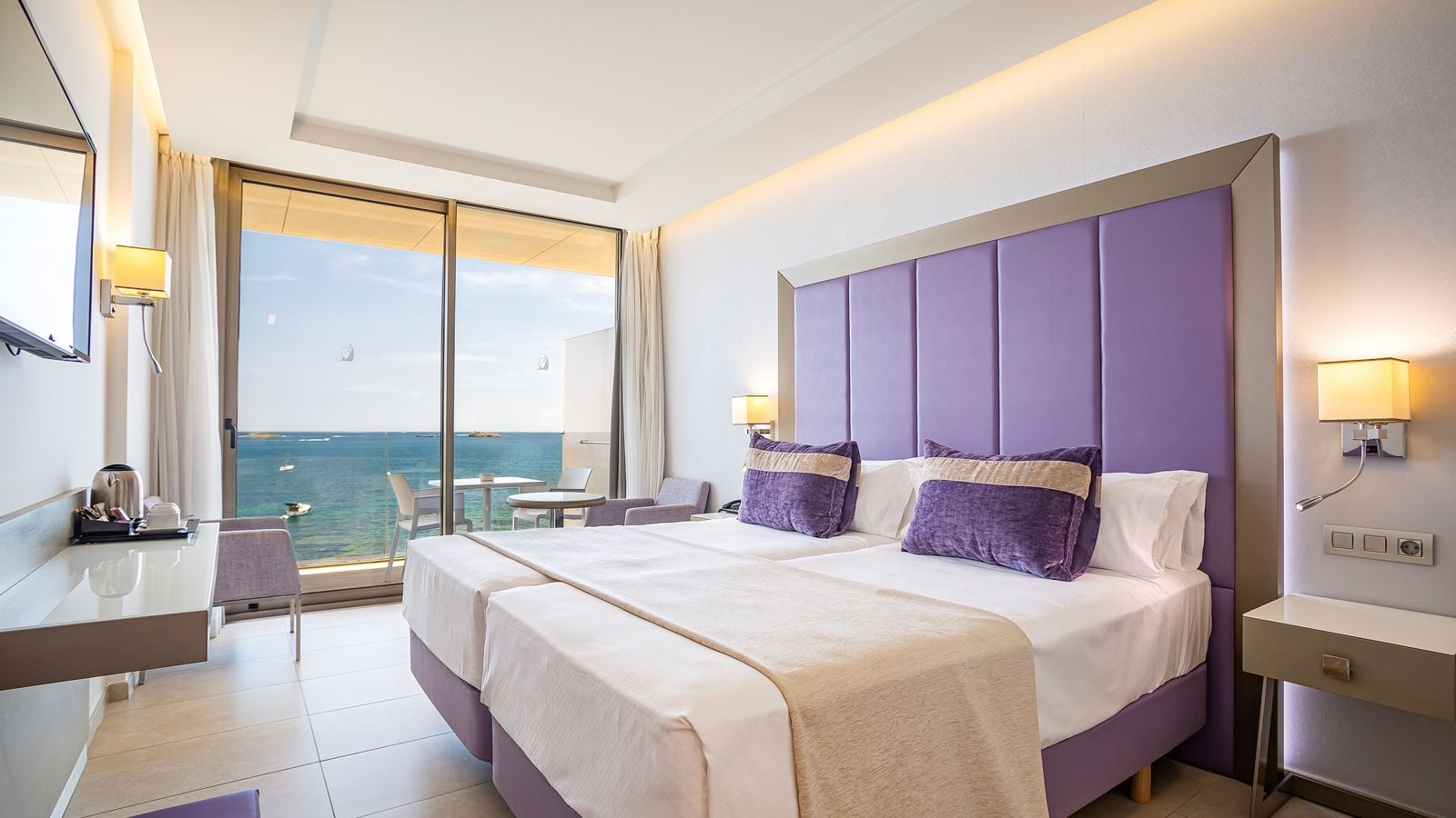 rooms-dv-double-sea-view-balcony-or-terrace