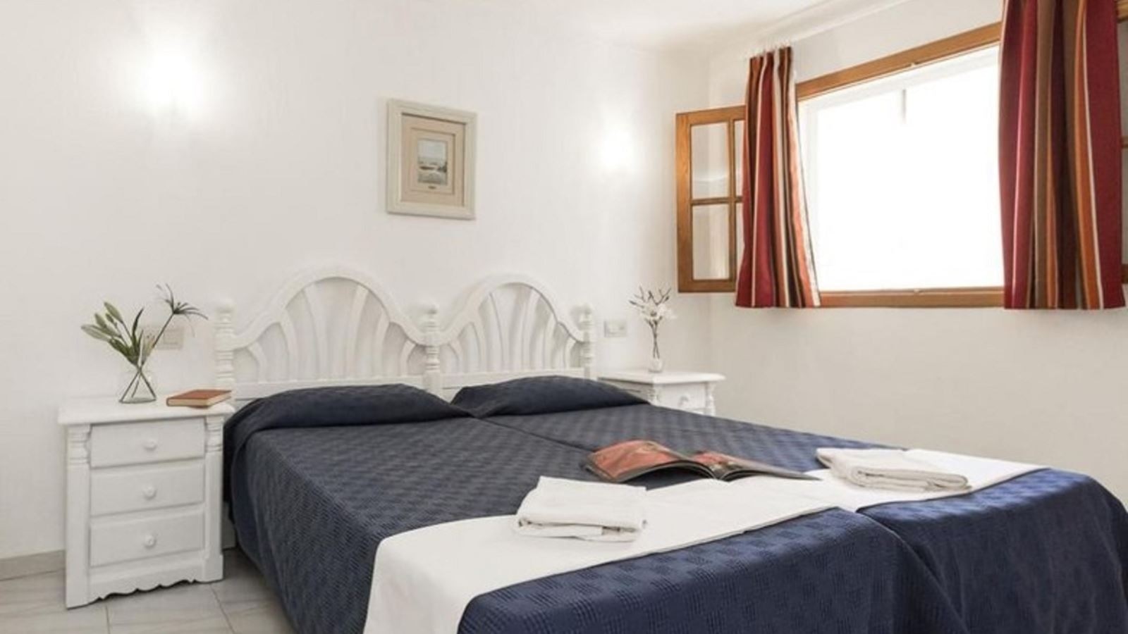 rooms-1-bedroom-apartment-balcony-or-terrace