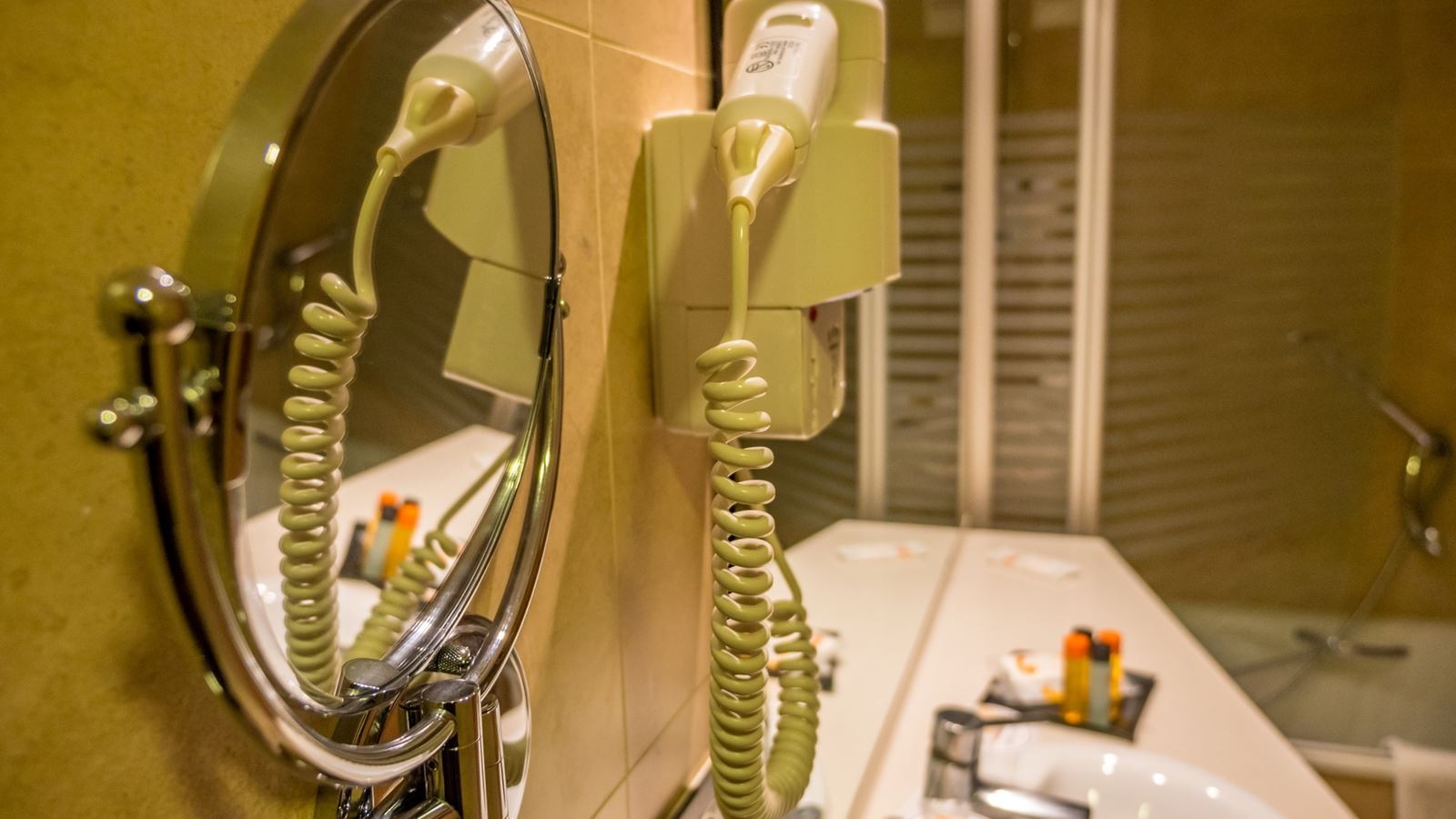 rooms-duplex-premium-pool-view