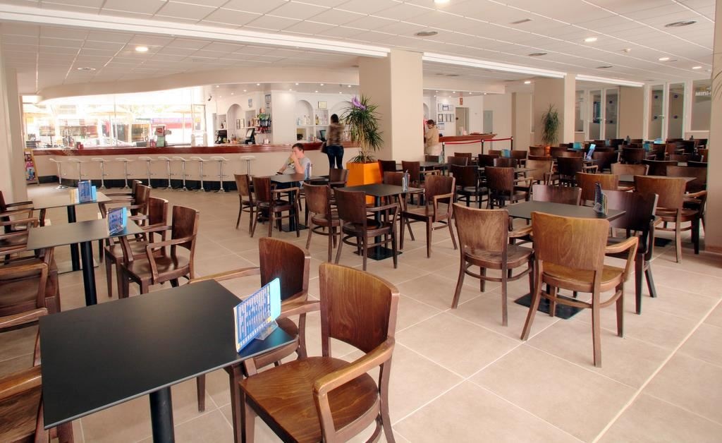 restaurants-restaurants