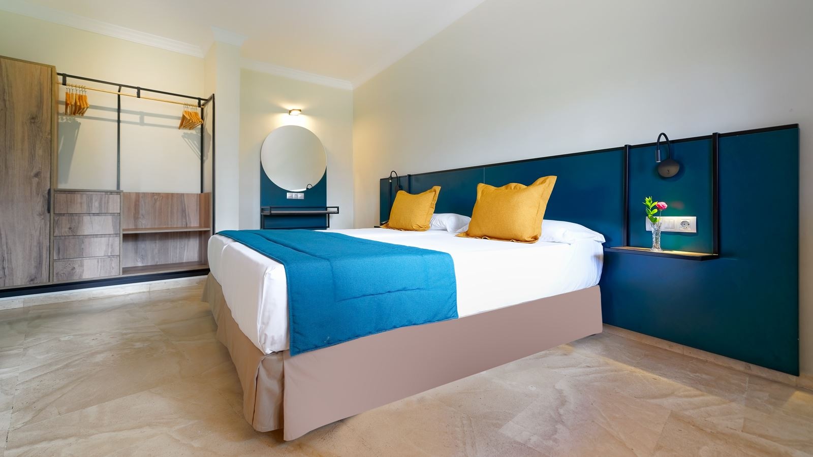 rooms-family-suite-1-bedroom-with-terrace