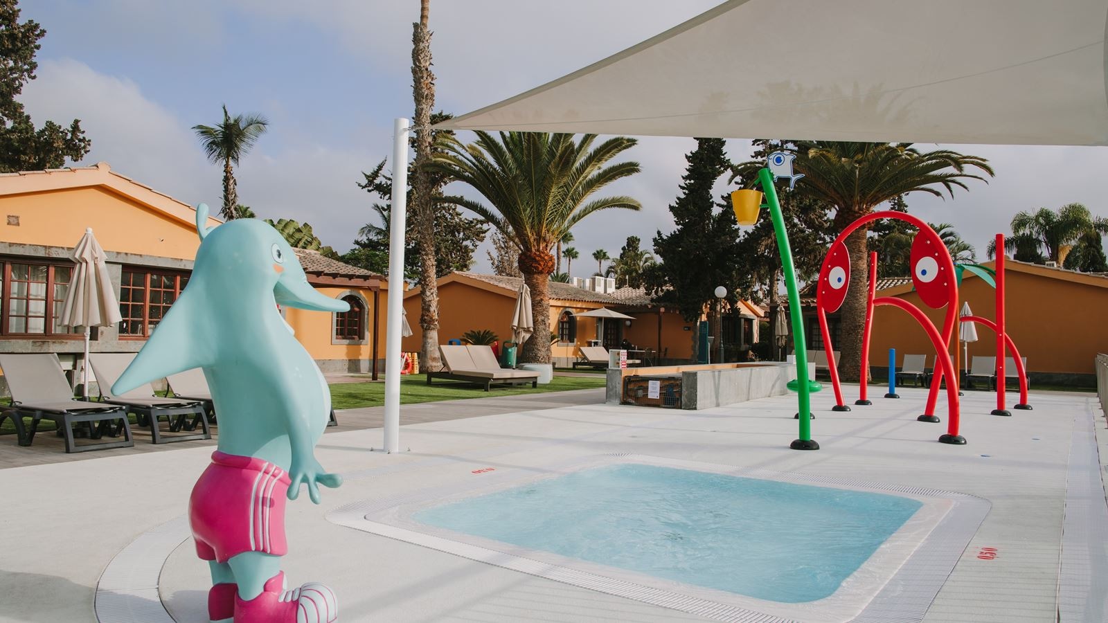 pools-outdoor-childrens-pool