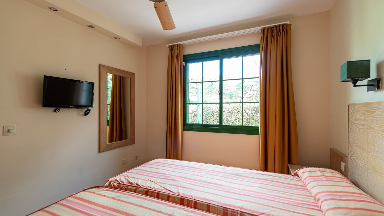 rooms-one-bedroom-bungalow-with-terrace