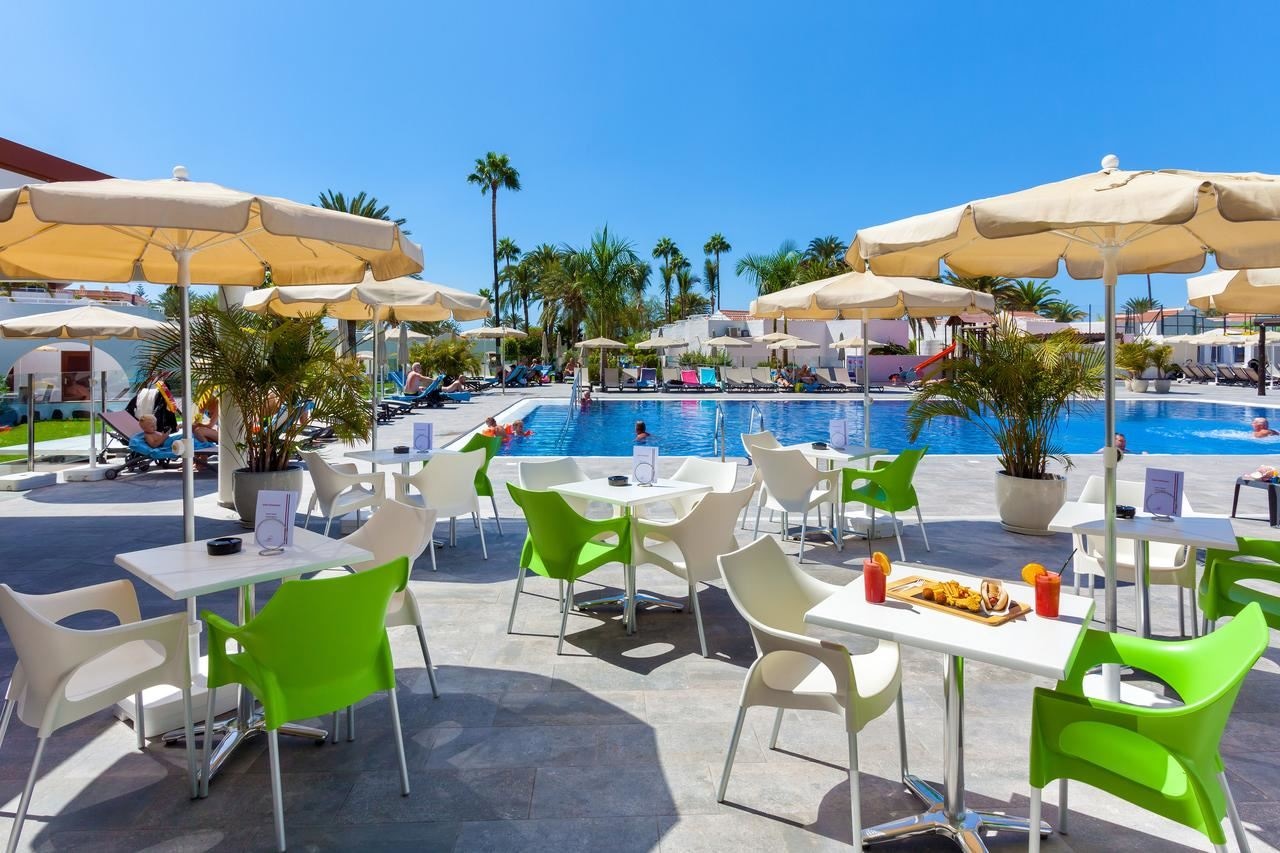 restaurants-pool-bar