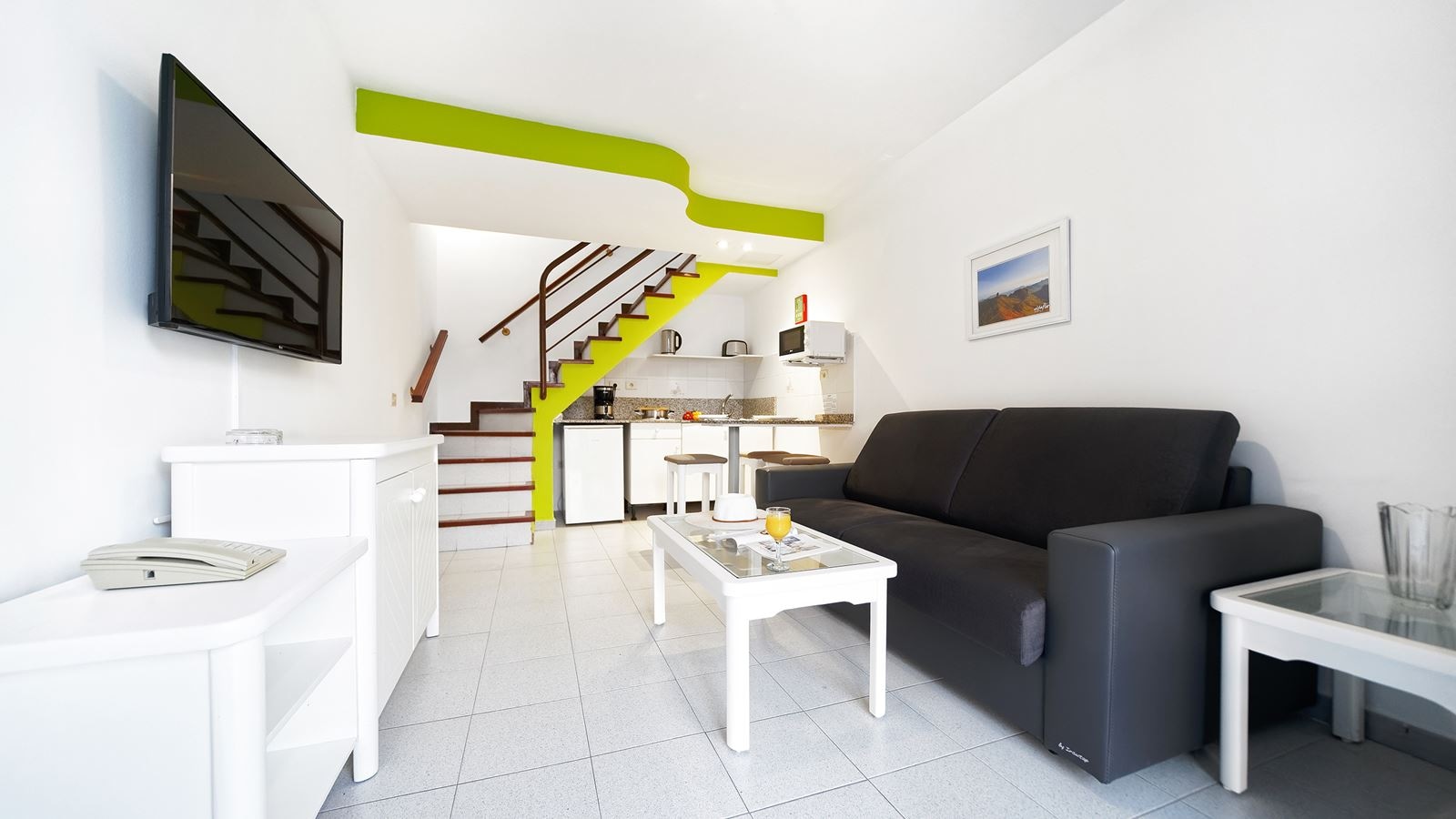 rooms-bungalow-pool-view