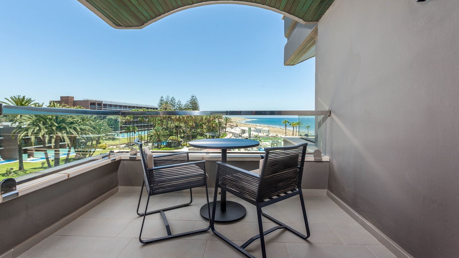 rooms-ddev-deluxe-side-sie-view