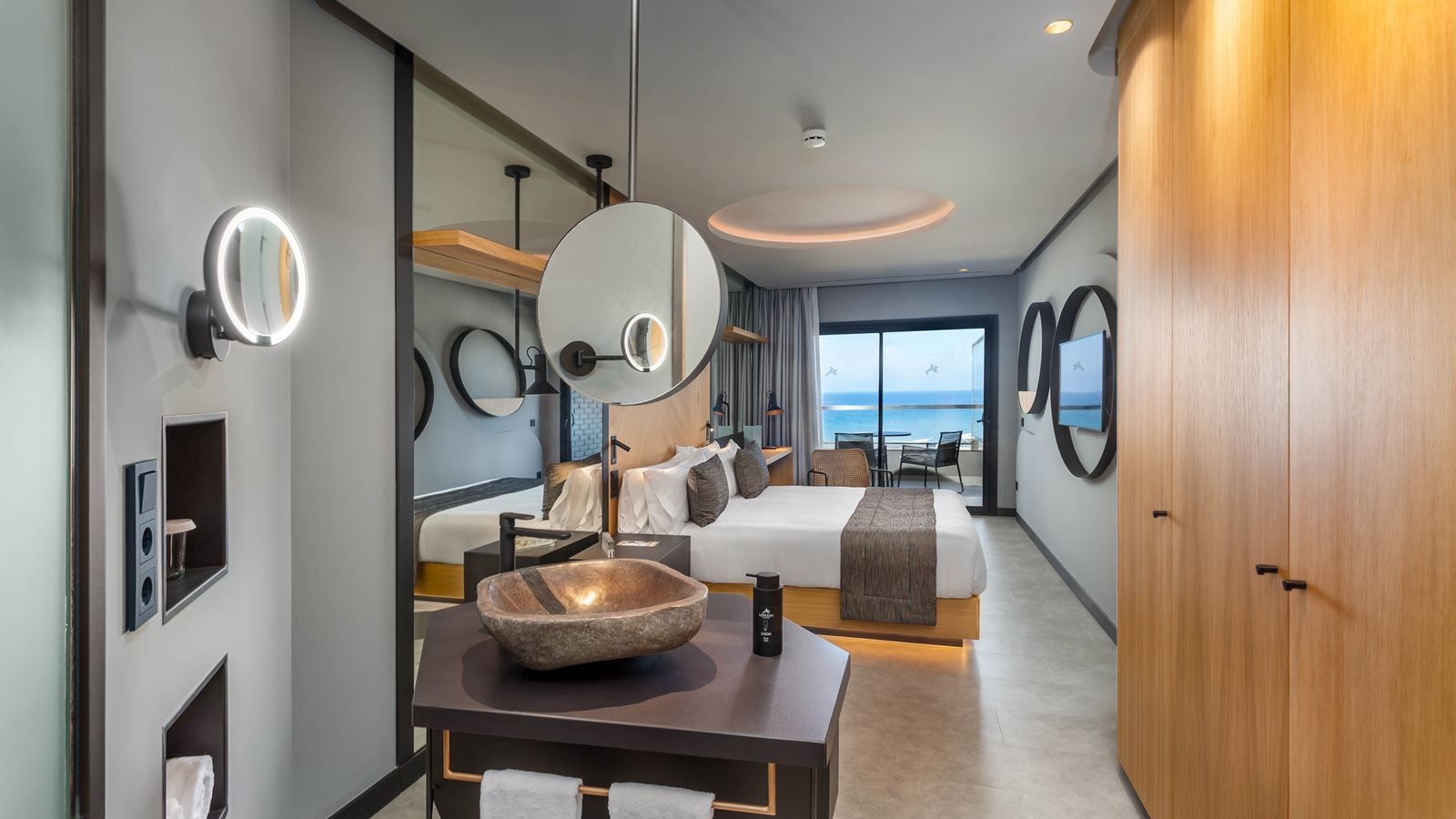 rooms-dsuv-double-superior-sea-view