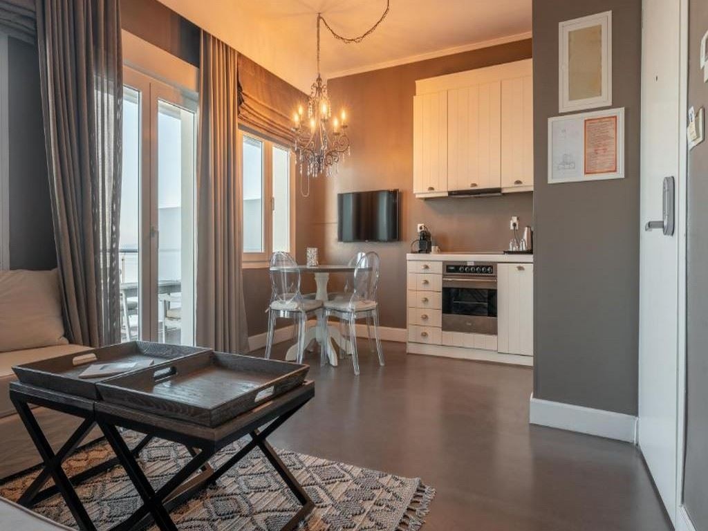 rooms-seagull-suite-panoramic-sea-view