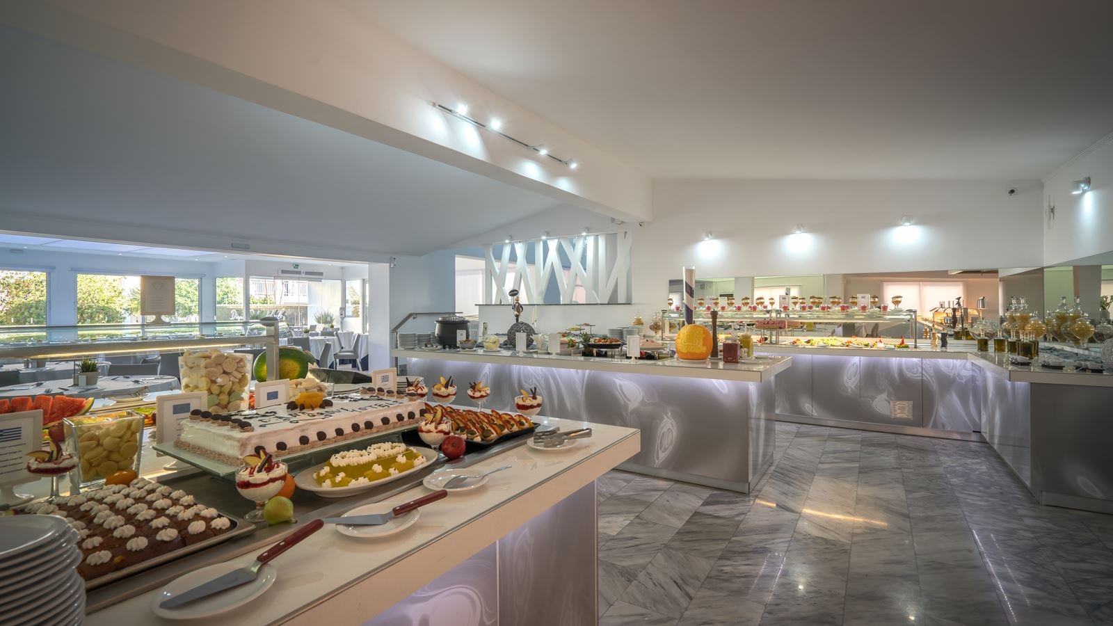 restaurants-restaurant